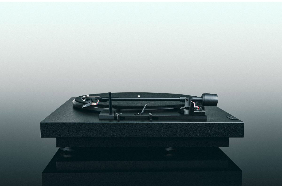 Platine Vinyle Automatique Thomson TT350 – Noire – Neuf Sous Emballage